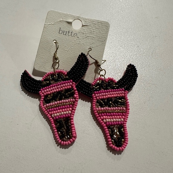 Handcrafted Pink Beaded Earrings - Picture 3 of 5